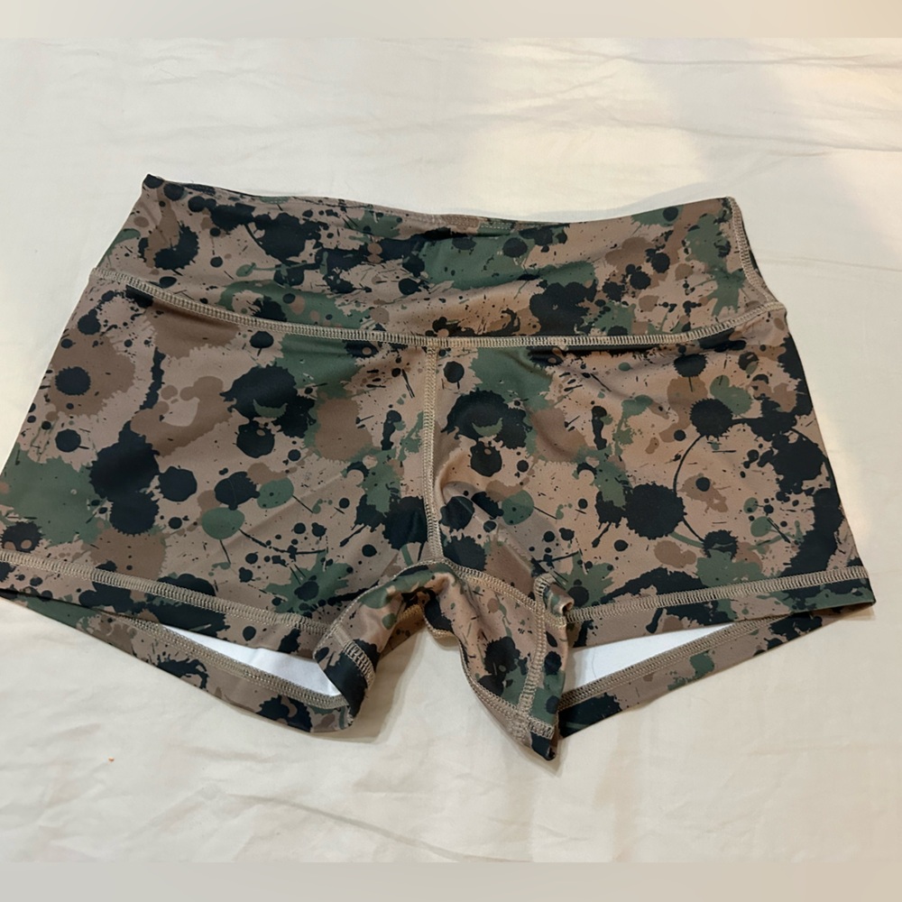 Born Primitive
Double Take Booty Short 2.5